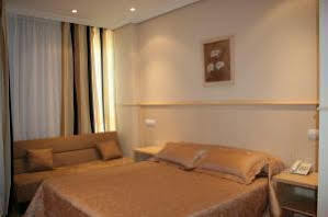 Arturo Soria Centro Hotel Madri Exterior foto
